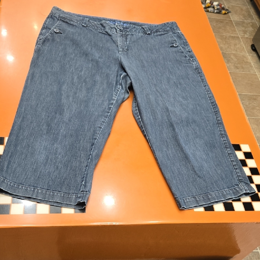 Dockers Women's Jean Capris, Size 14